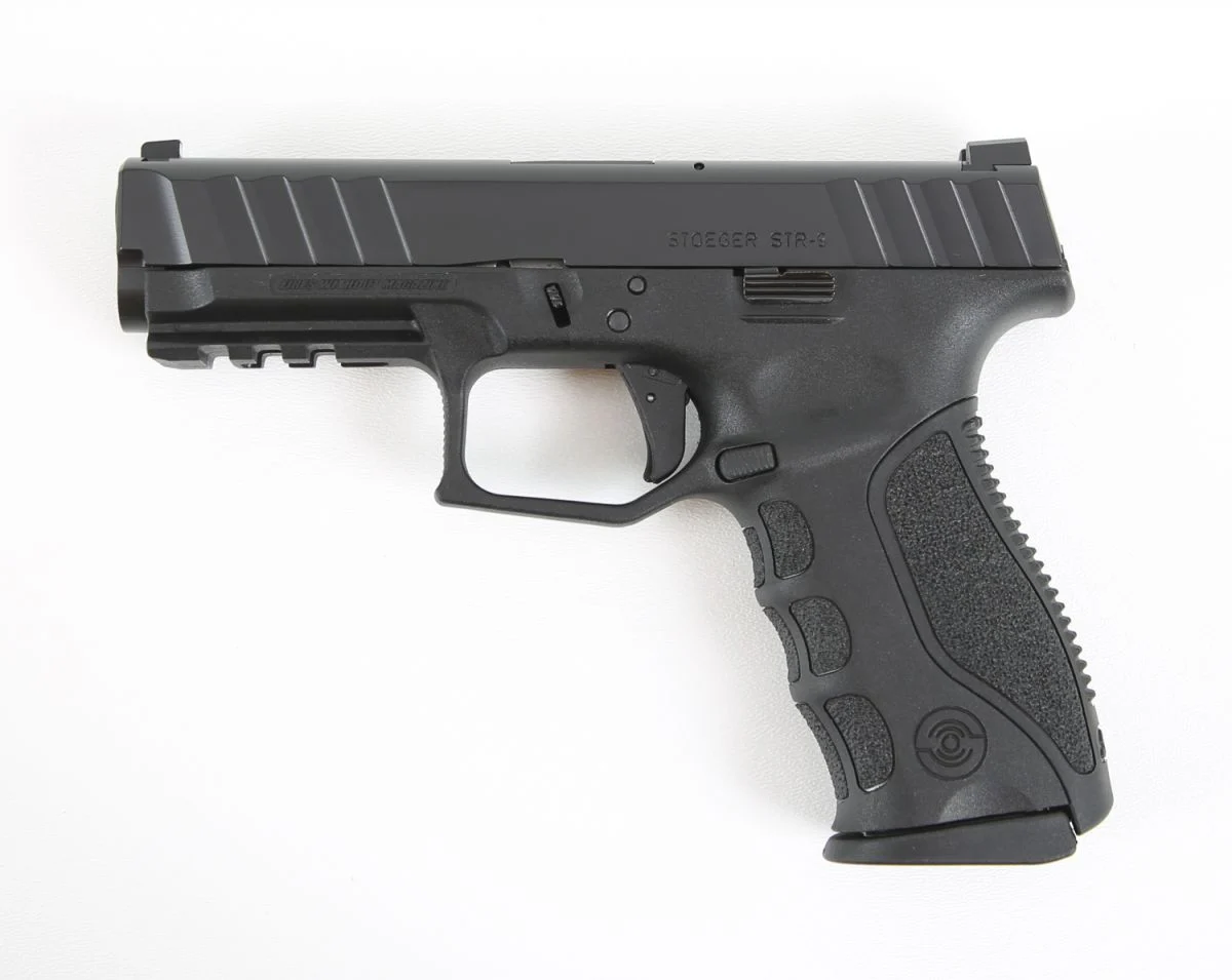 Stoeger STR-9 Mid-Size 9mm 15+1 Pistol w/Extra 15rd Magazine