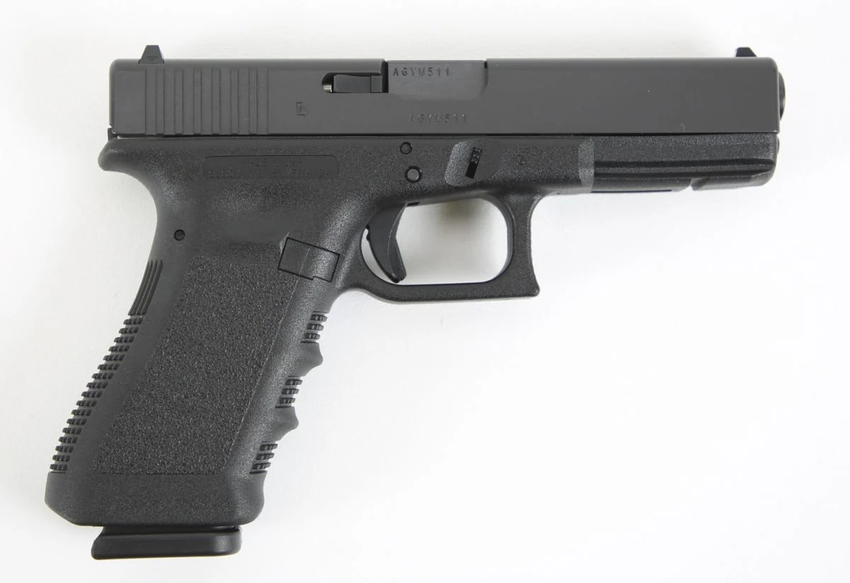 Glock G22 Gen3 USA 10 Rounds 40 S&W Pistol - 10+1 Rounds | 4.48" Barrel | Polymer Grips | Blue/Black | Glock Fixed Rear Sights