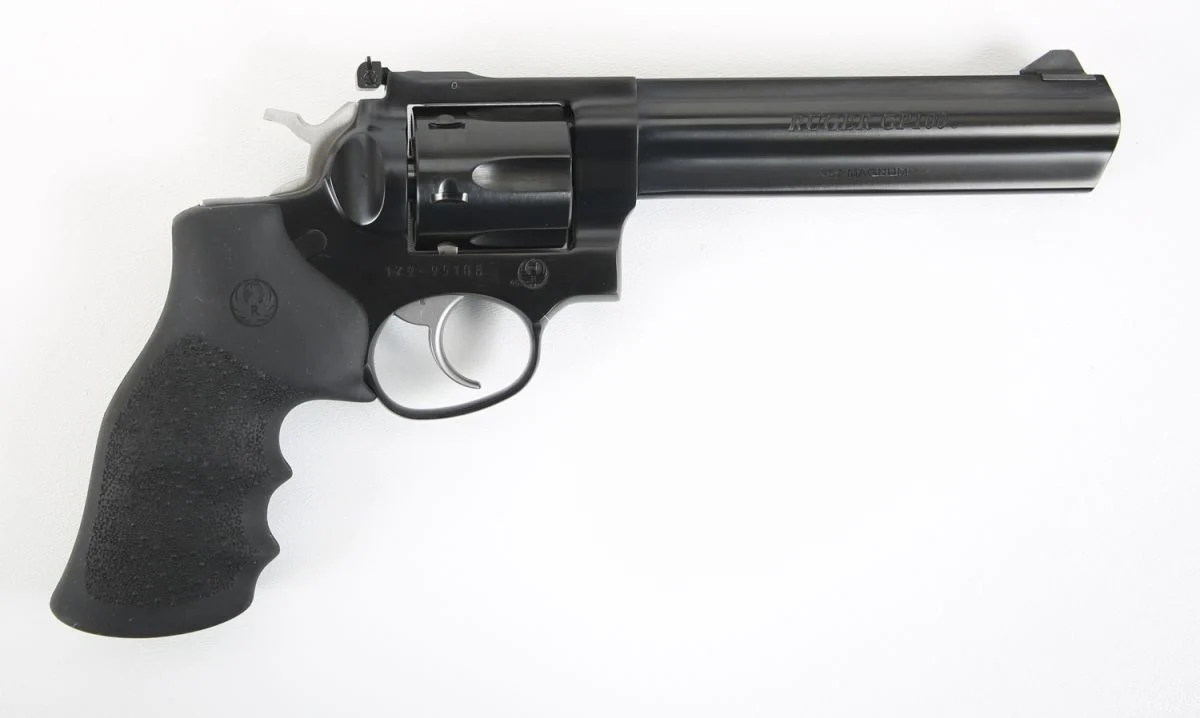 Ruger GP100 357 Magnum 6" Blue Barrel, 6 Shot Revolver - 6 Rounds | 6" Barrel | Rubber Grips | Blue/Black | 3-Dot Sights