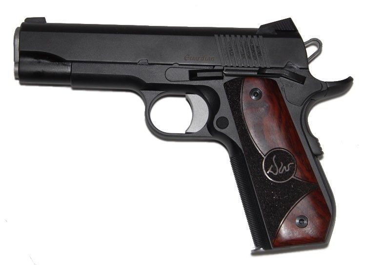 Dan Wesson Guardian .45acp - 8+1 Rounds | 4.25" Barrel | Wood Grips | Blue/Black