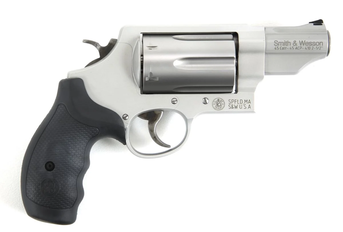 Smith & Wesson Governor Stainless 410 Gauge / 45 Long Colt / 45 ACP Revolver - 6 Rounds | 2.75" Barrel | Polymer Grips | Stainless/Silver | 3-Dot Sights