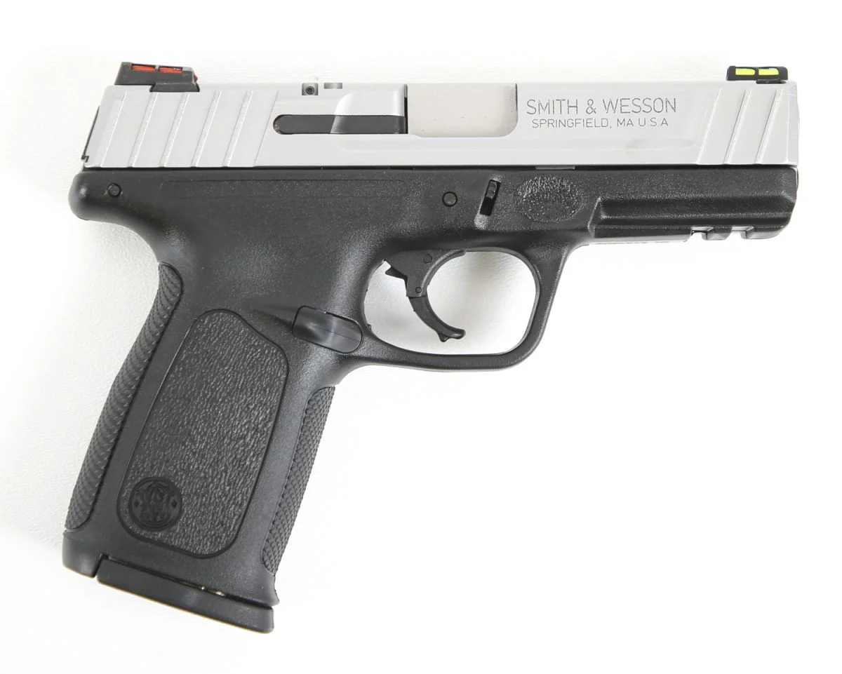 Smith & Wesson SD9 VE Hi Viz Sights 9mm Pistol - 10 Rounds | 4" Barrel | Polymer Grips | Stainless/Silver | Night Sights
