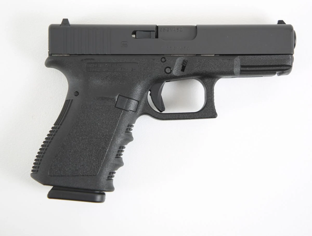Glock G19 Gen3 Compact CA Compliant 9mm Pistol - 10+1 Rounds | 4.01" Barrel | Polymer Grips | Blue/Black | Glock Fixed Rear Sights